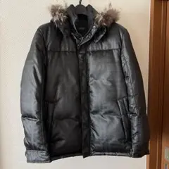 BURBERRY ダークグレー フード付きダウンジャケット