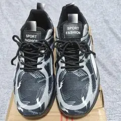 スニーカー(24.5)