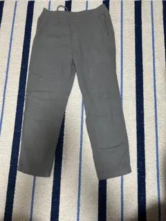 【UNIQLO】グレー スラックス ゴムウエスト