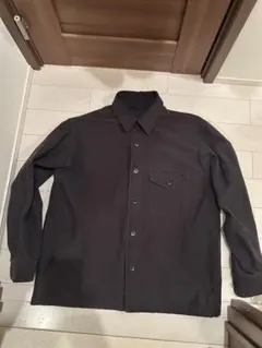 長袖シャツ　Lサイズ