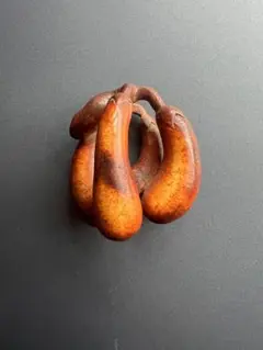 根付　栗　鹿角　ストラップ　蝦夷鹿角　ぶらり 彫刻　　和小物　　着物　煙草入れ 根付 栗 鹿角 ストラップ 蝦夷鹿角 ぶらり 彫刻 和小物 着物