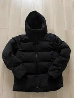 美品 UNIQLO ユニクロ シームレスダウンパーカ ダウンジャケット