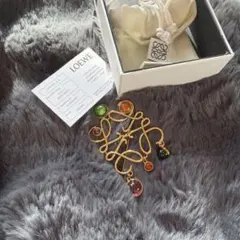 2025年最新】ロエベ ブローチ マルチの人気アイテム - メルカリ