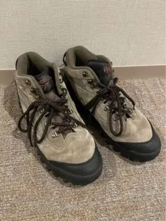 Item thumbnail for item 261e200d-d2e8-47aa-92e9-dd8df5182a19