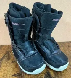 女性用黒スノーボードブーツ CSB 25CM