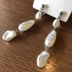 【No.570】可愛いクラシカル歪パール3連イヤリング新品上品清楚可憐華やか定番