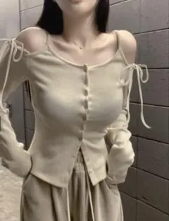 オフショルダーリブ編み長袖トップス