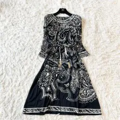 シルク混✨レオナール ワンピース ロング ベルト ペイズリー トリム 花 黒 M レオナール 花柄 トリム シルク混 ワンピース 黒 長袖 大きい
