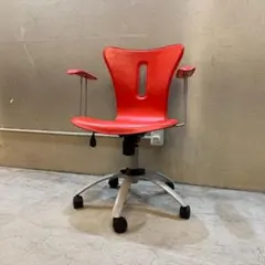 レッドレザーキャスターアームチェア