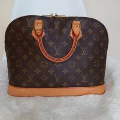 LOUIS VUITTON アルマ