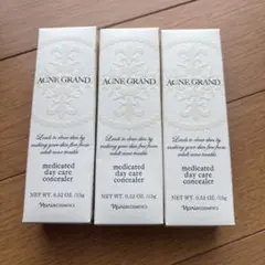 ACNE GRAND メディケイテッド デイケア コンシーラー 15gのサムネイル