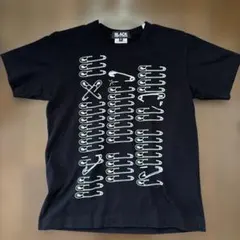 BLACK COMME des GARÇONS 安全ピン柄 Tシャツ Sのサムネイル