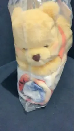 プーさんのぬいぐるみとブランケットセット