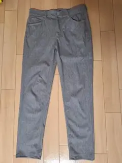 ikka スラックス Lサイズ