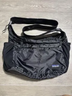 Patagonia パタゴニア ショルダーバック ポケッタブル クーリエ　黒のサムネイル