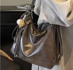ダークブラウン ショルダーバッグ