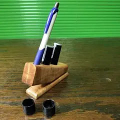 イタヤカエデのホッチキス型鉛筆立てハンコ立て