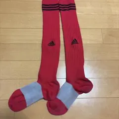 adidas サッカー用レッドストライプソックス21センチから23センチ程