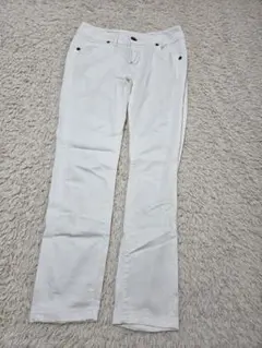 ホワイト ストレートパンツ　CLOSSHIのサムネイル