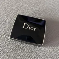 【美品】Diorミニサイズサンククルール 646 モンテーニュ