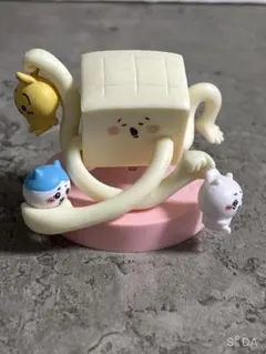 ちいかわ　討伐シーンフィギュア　豆腐擬態型