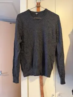 ユニクロ セーター カシミア100% Mサイズ Vネック