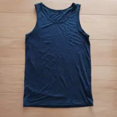 試着のみ　ユニクロAIRismタンクトップ