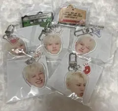 treasure ジョンファン 顔アクキー 喜怒哀楽 カプセルトイ コンプリート