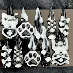 ネイルチップ　地雷系　サブカル系　ゴテゴテ　黒　量産　ギャル　Y2K 09