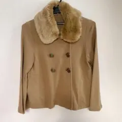 ベージュ ファー襟 ダブルブレストコート