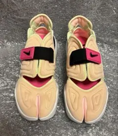 NIKE WMNS AQUA RIFT CW7164-800 ピンクベージュ系