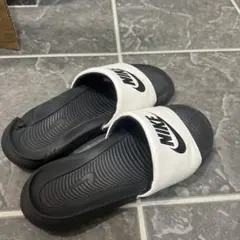 NIKE ベナッシ JDI スライド
