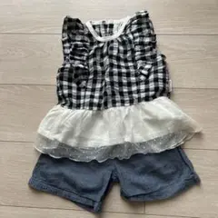 【90cm⠀】フリル付きチェック柄トップスとショートパンツ上下セット