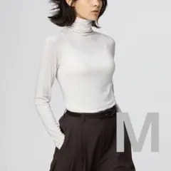 【未使用に近い】ユニクロ　極暖ヒートテックカシミヤブレンドタートルネックT