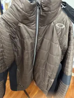 美品✨ オークリー　キルティングダウンジャケット　切替　裏ボア　ゴルフ　XL