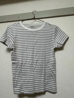 グレーとホワイトのストライプTシャツ Mサイズ
