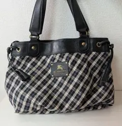 バーバリーブルーレーベル　トートバッグ　マイクロチェック　ロゴ金具　タッセル　紺