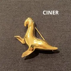 2025年最新】ciner ブローチの人気アイテム - メルカリ