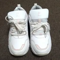 フィラ スニーカー