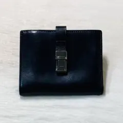 早い者勝ち　美品　GUCCI グッチ　二つ折り　財布　コンパクト　留め具　黒