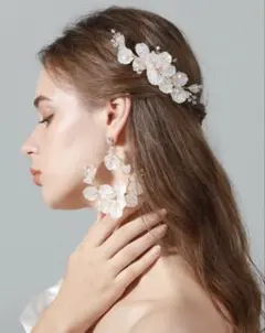 ウエディングアクセサリー　クリスタルフラワーデコレーション花嫁くし付きピアス
