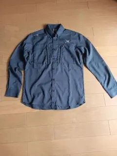 Oakley ダークブルー Mサイズ シャツ