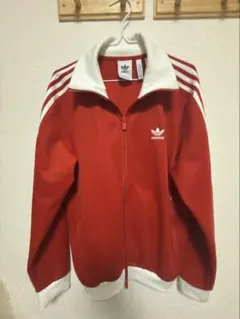 adidas トラックジャケット