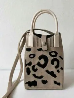 SHEIN　レオパード柄 ニット スマホショルダーバッグ