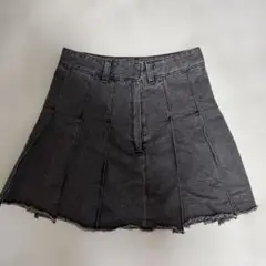 プリーツスカート