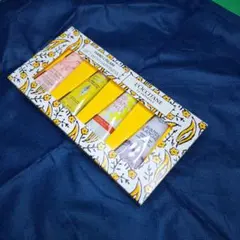 L'OCCITANE ハンドクリームセット 4本入り