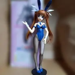バニーフィギア
