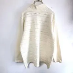 【gz51】ホワイトレディースハイネック ニット 長袖　日本製　Mサイズセーター