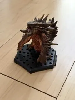 モンスターハンター　スタンダードモデル　アカムトルム怒り状態　フィギュア