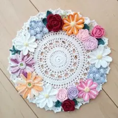 レース編みドイリー 淡いピンク薔薇とマーガレット ハンドメイド